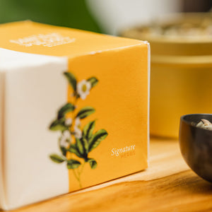 Buy UN - Signature Herbs Gift Box